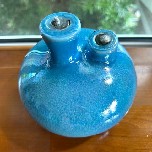 Vintage Latterman Studio Pottery Oil Lamp – Blue Glazed Double Spout, - Picture 5 of 12